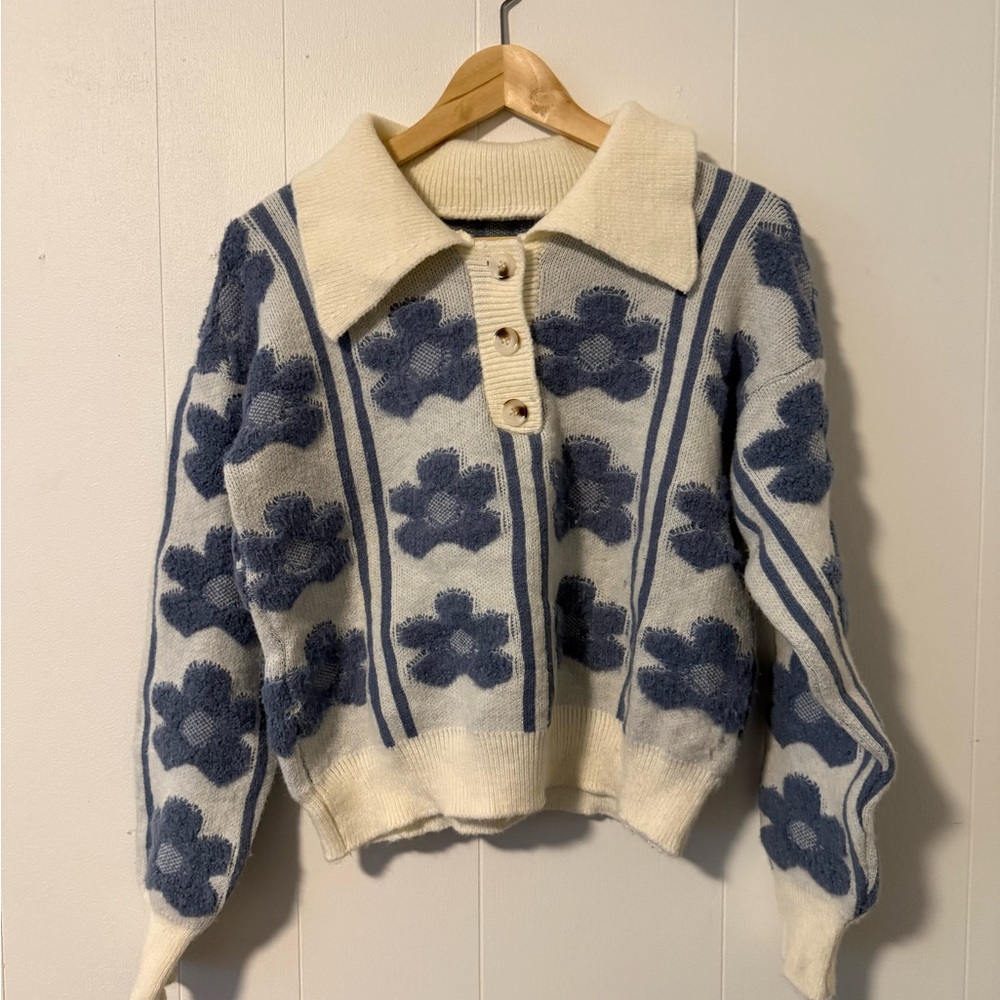Daisy Knit Sweater - Cream and Blue